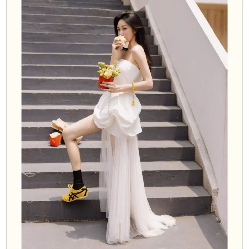 프렌치 화이트 스트랩리스 모닝 가운, 라이트 웨딩 드레 - Photography Natural Lighting 리뷰 및 가격